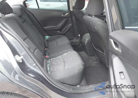 2015 Mazda Mazda3 I Touring z USA, uszkodzony, nr VIN 3MZBM1V78FM212527